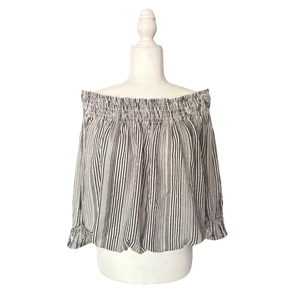 EVEREVE Off The Shoulder Top Womens M Black White Striped Smocked Neck